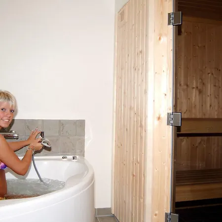 Four-bedroom Holiday In Aabenraa 3 펜션 Loddenhøj